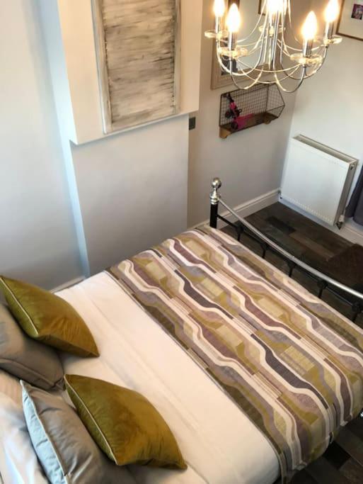 Mumbles - Modern Apartment With Panoramic Sea Views Oystermouth ภายนอก รูปภาพ