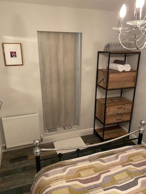 Mumbles - Modern Apartment With Panoramic Sea Views Oystermouth ภายนอก รูปภาพ