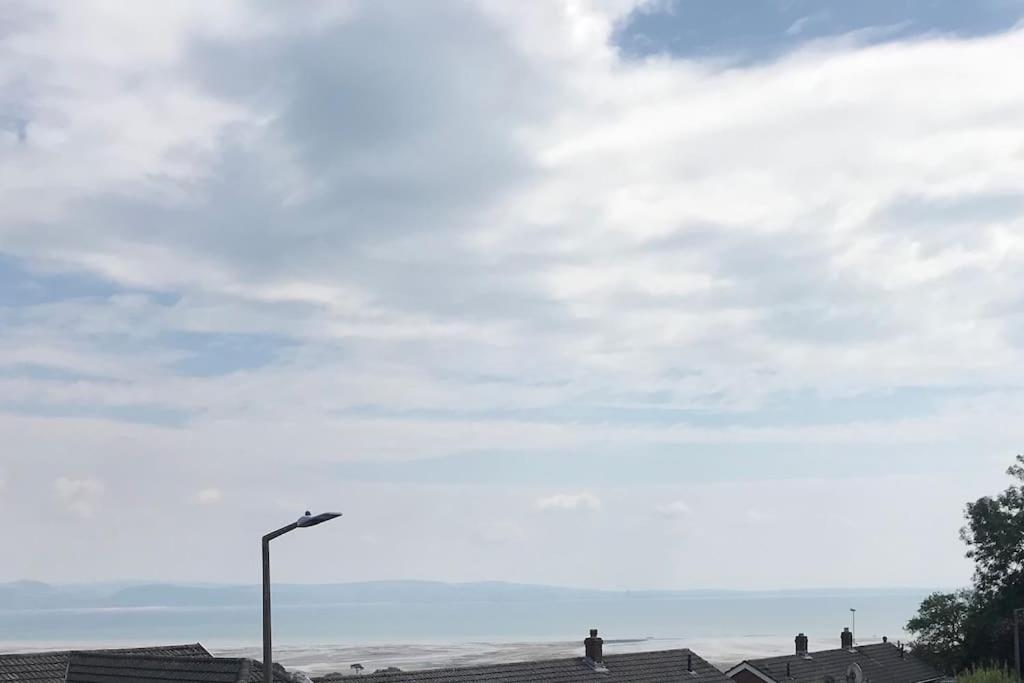 Mumbles - Modern Apartment With Panoramic Sea Views Oystermouth ภายนอก รูปภาพ