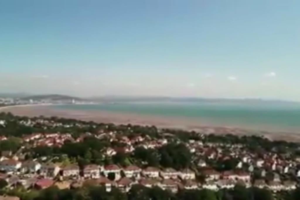 Mumbles - Modern Apartment With Panoramic Sea Views Oystermouth ภายนอก รูปภาพ